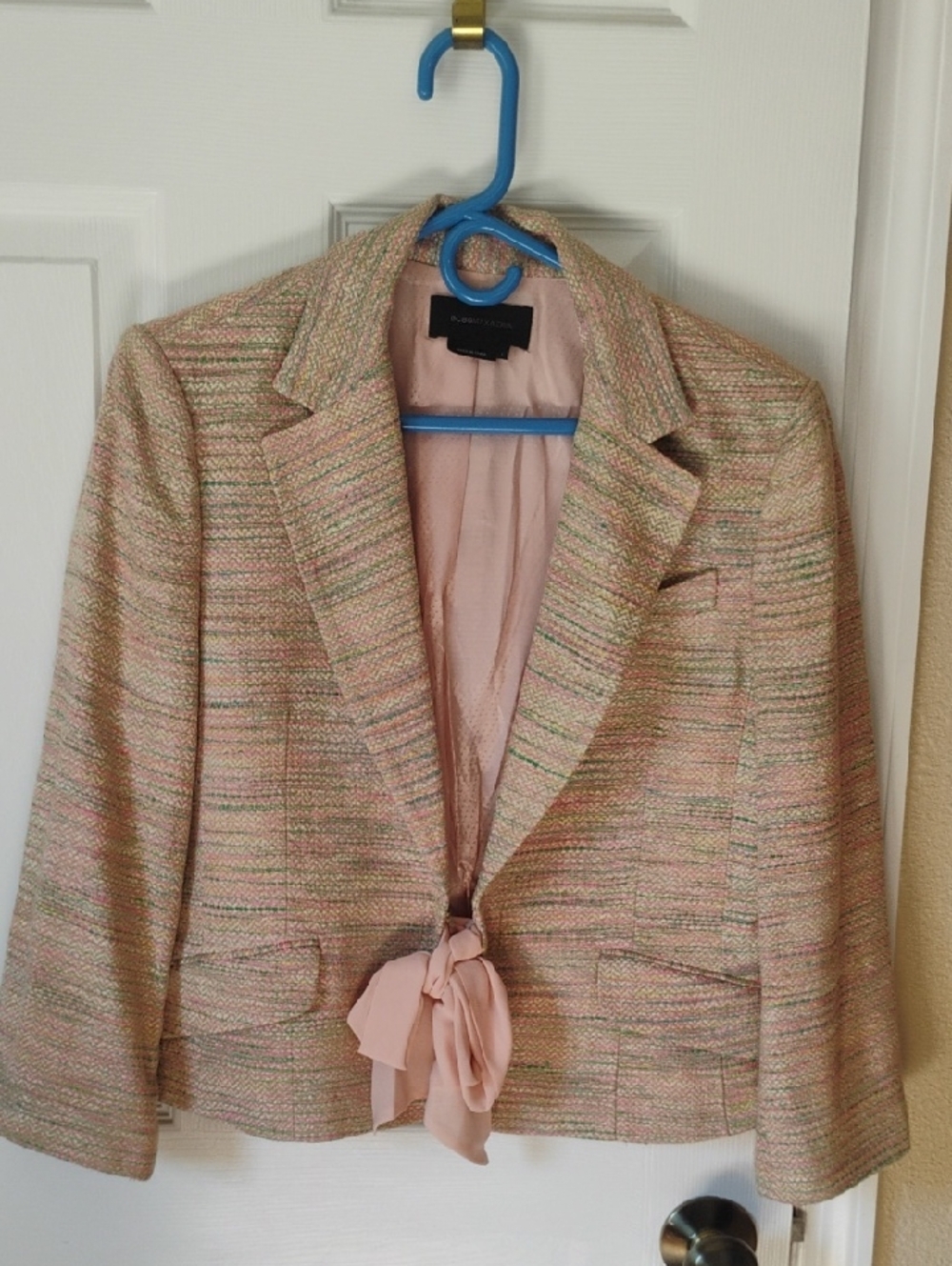 BCBG MaxAzria pink tweed blazer Size Large